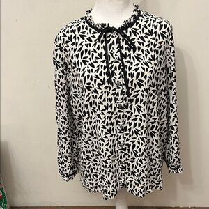 Loft Black and White Patterned Women's Blouse Size XL EUC